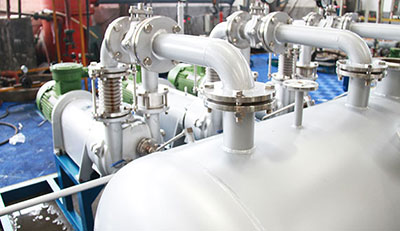 新安江工業(yè)泵為您提示，羅茨真空機組選型應該注意什么？